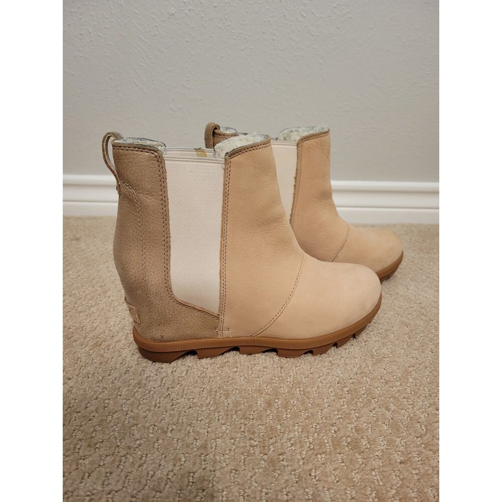 Sorel Joan of the Arctic Chelsea Wedge Heel Lined Boots Booties Beige Womens 8
